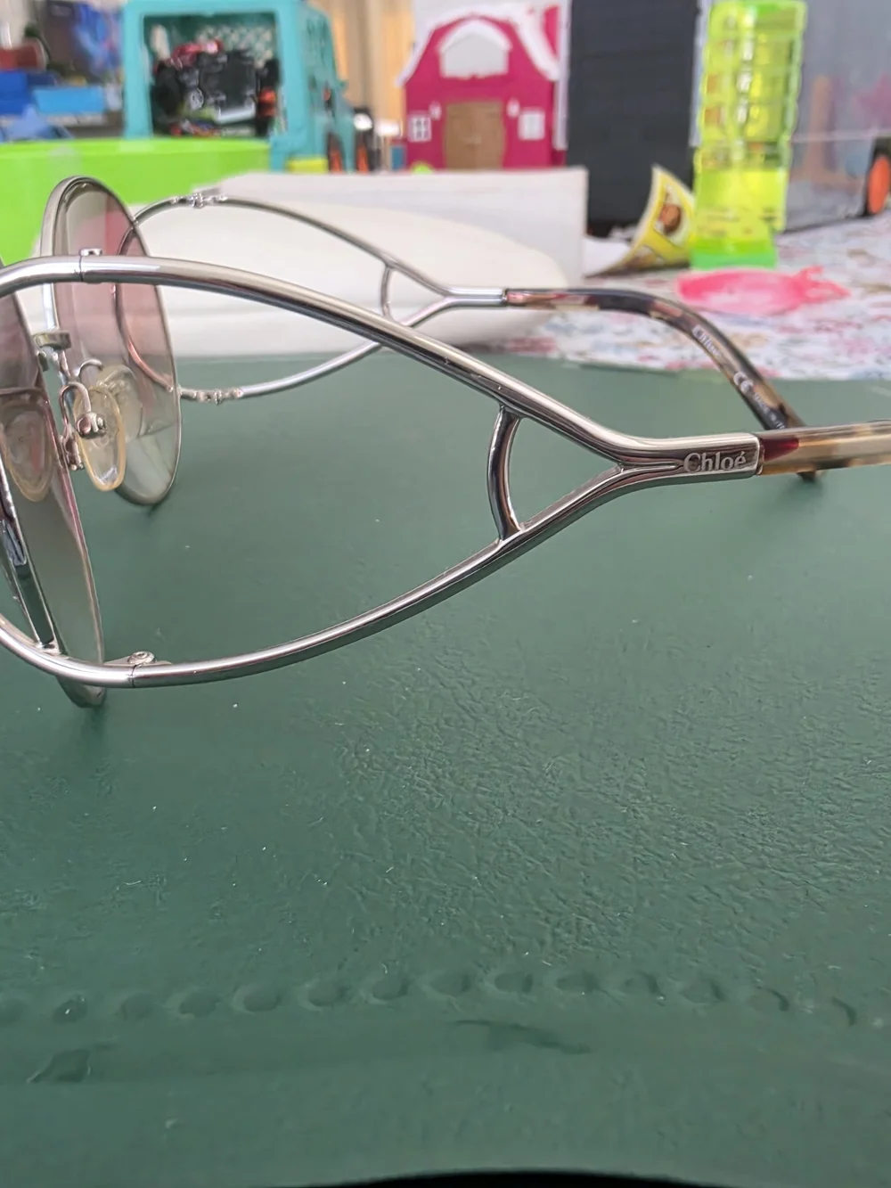 Chloé Round Sunglasses with Brown Gradient Lenses - Picture 3 of 6
